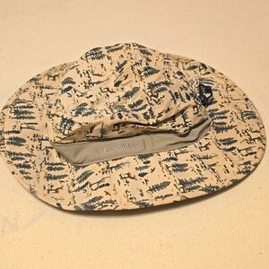 Columbia hat